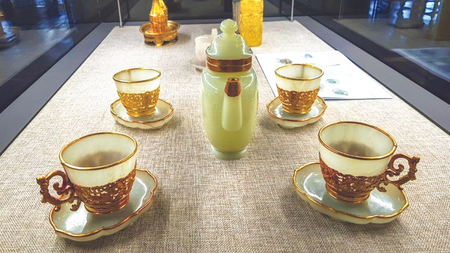 Chén ngọc viền vàng - cổ vật quý giá thời nhà Nguyễn