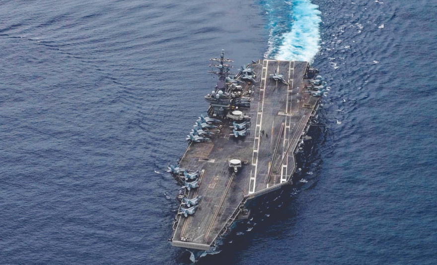 Mỹ tuyên bố, đợt tập trận của hai tàu sân bay trên biển Đông thể hiện cam kết của họ đối với an ninh và ổn định của khu vực Ảnh: US Navy 