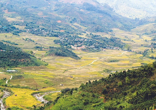 Xã Măng Ri từ trên cao