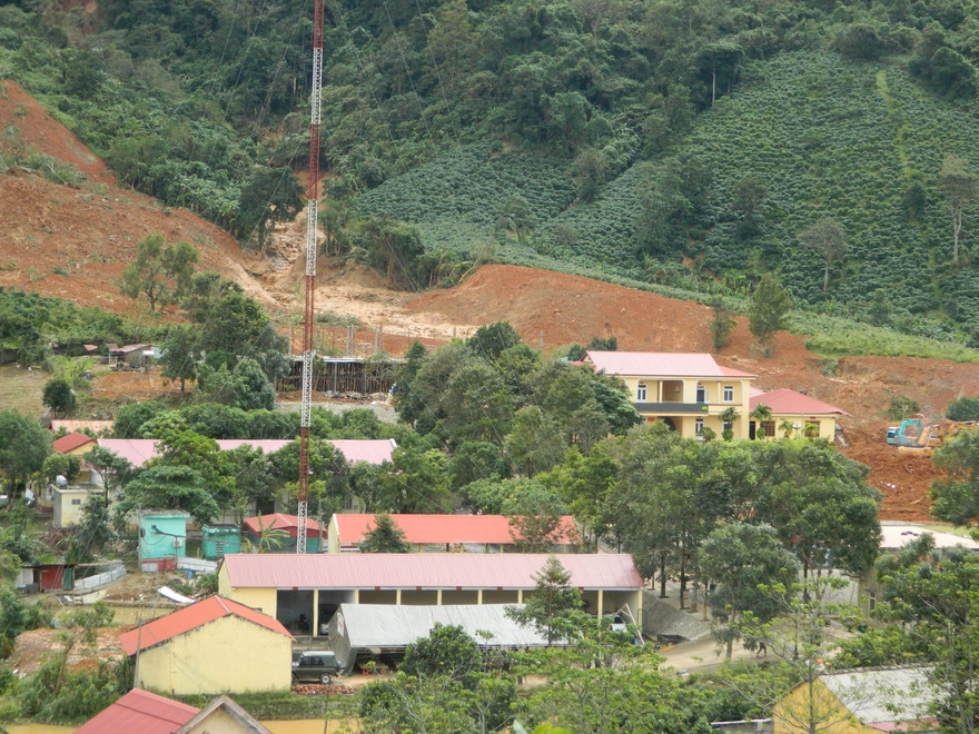 Hiện trường xảy ra vụ sập đất 