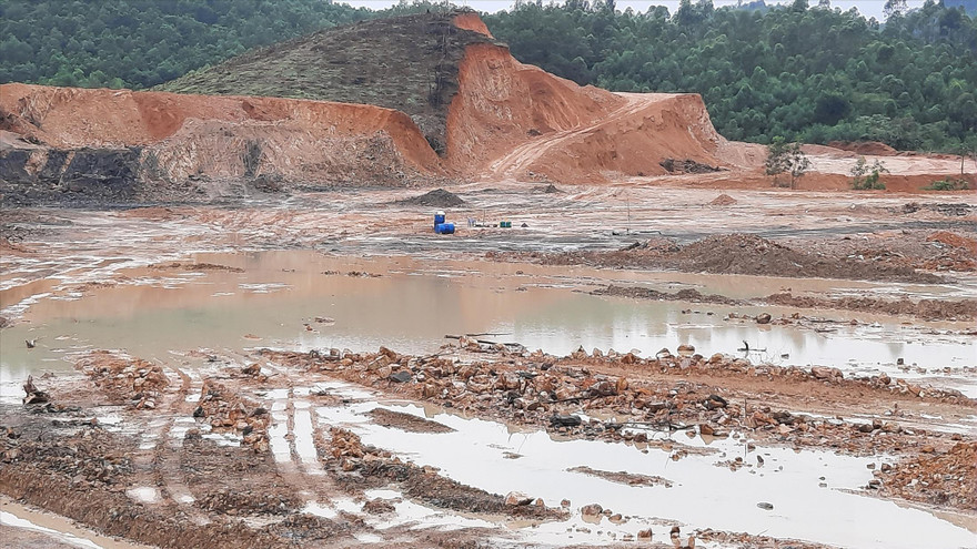 “Ðại công trình xẻ thịt” diễn ra trước sự thờ ơ của chính quyền địa phương 