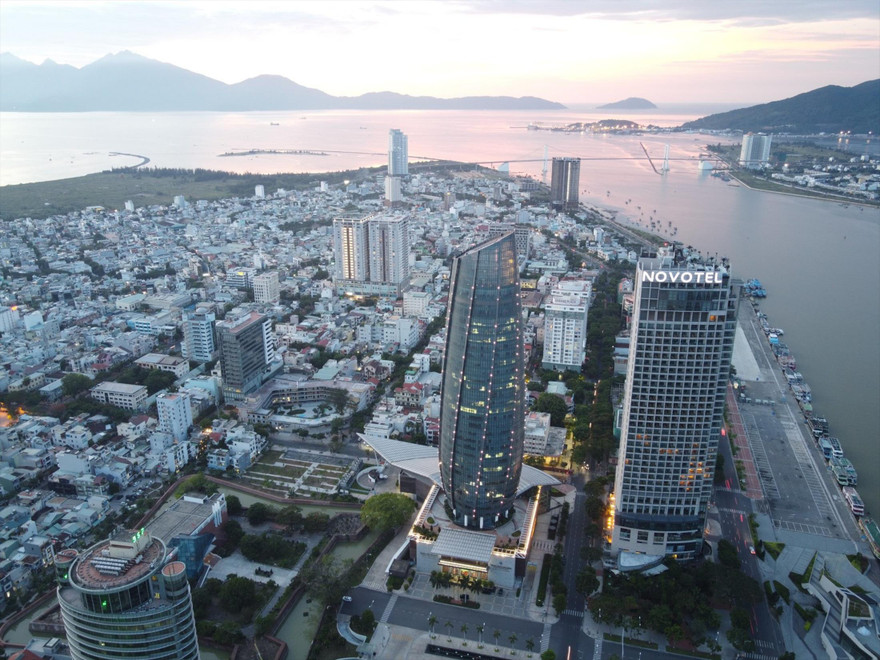 Ðà Nẵng vắng lặng trong đợt dịch COVID-19 bùng phát hồi tháng 8/2020. Ảnh: Thanh Hiếu 