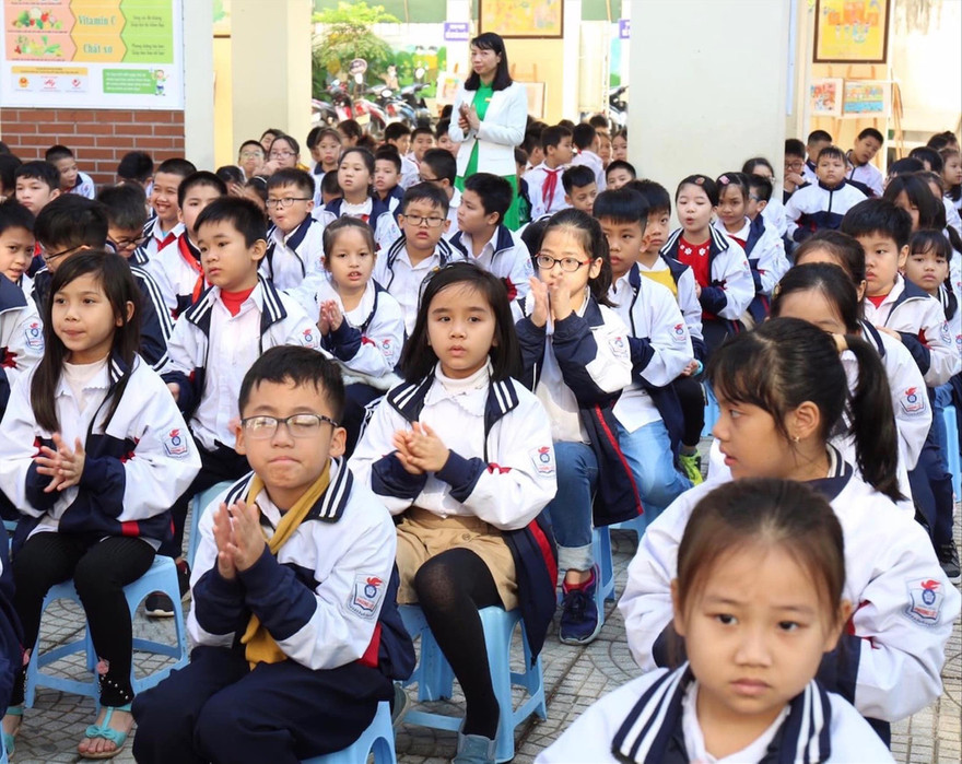 Sau khi kết thúc năm học, các trường bắt đầu tuyển sinh đầu cấp 