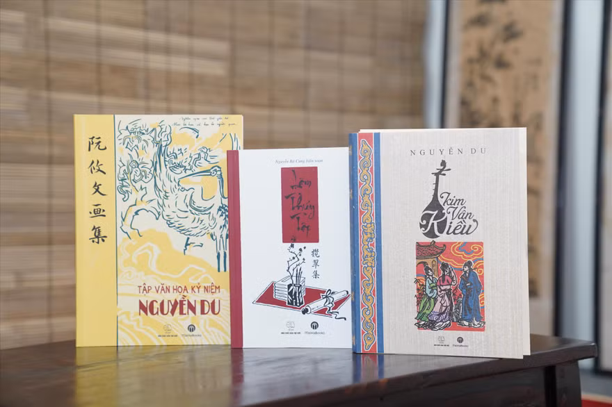 Trưng bày nhiều ấn phẩm “Truyện Kiều” và về Nguyễn Du 