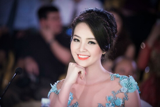 Á hậu Thụy Vân trong vai trò giám khảo Hoa hậu Việt Nam 2020