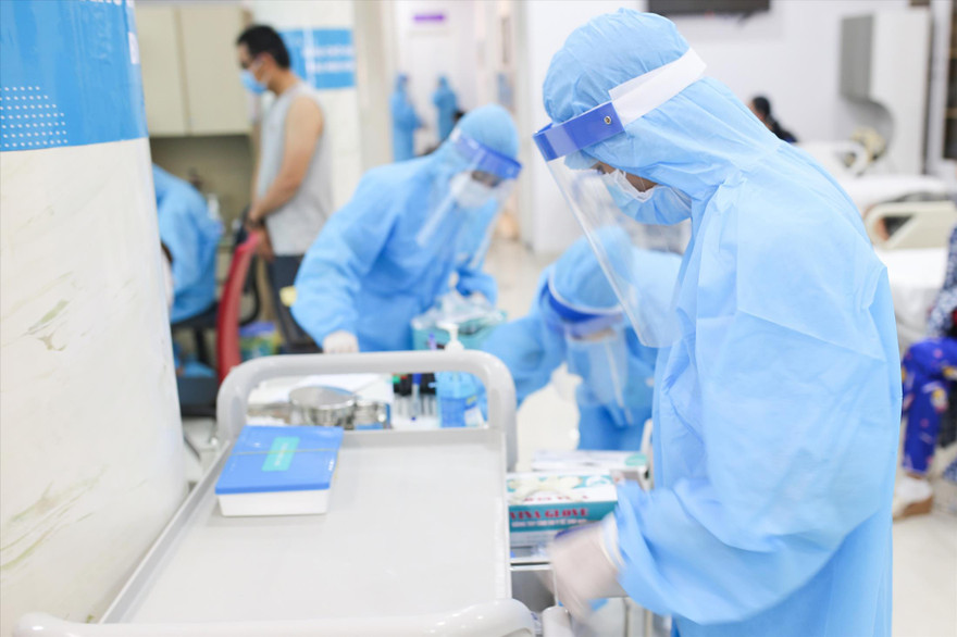 Các bác sĩ Bệnh viện Gia Ðình, Ðà Nẵng tham gia phòng chống COVID-19 Ảnh: Giang Thanh