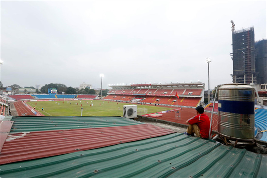 CLB Hải Phòng sống dựa vào ngân sách tỉnh nhưng 2 năm liên tiếp không đạt chuẩn chuyên nghiệp. Ảnh: Anh Tú