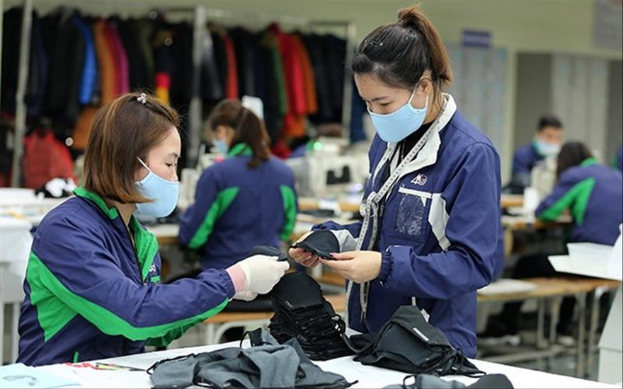 Theo Bộ LÐ-TB&XH, hơn 1 triệu lao động đang​mất việc làm, tỷ lệ hộ nghèo, cận nghèo có xu hướng tăng