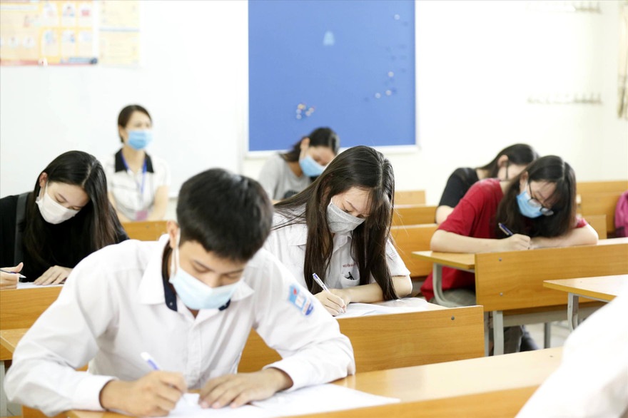Thí sinh tham gia kỳ thi tốt nghiệp THPT đợt 1 năm 2020 Ảnh: Như Ý 