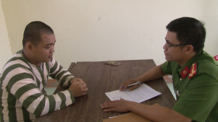 Phạm Văn Dũng tại cơ quan điều tra - Ảnh: Pháp Luật Plus