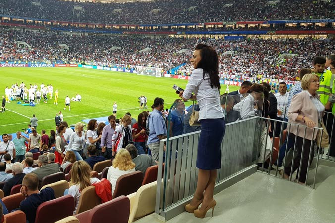 Ðội tuyển Anh trên sân chuẩn bị vào hiệp phụ. ảnh: LXS.