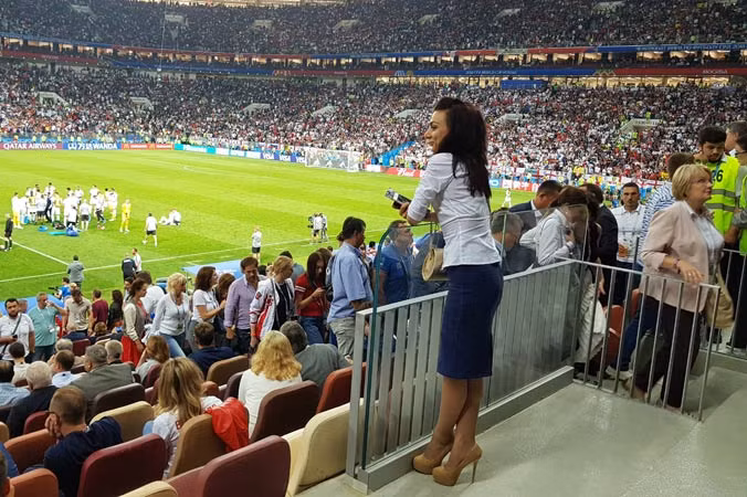 Ðội tuyển Anh trên sân chuẩn bị vào hiệp phụ. ảnh: LXS.