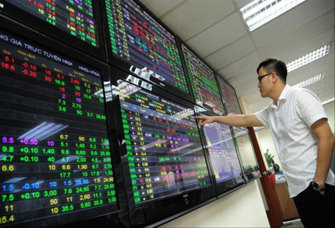 Chứng khoán vẫn đang trong những ngày nhuốm sắc xanh. Ảnh: Sỹ Lực.