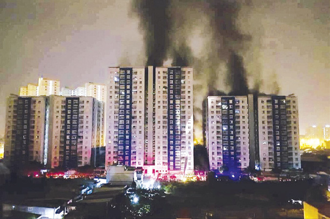 Với những vụ việc nóng như cháy chung cư, BOT giao thông… Các ủy ban của Quốc hội có thể tổ chức các phiên giải trình “ba mặt một lời”. Ảnh: IT.