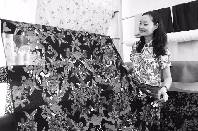 Lụa in hoa ở Bảo Lộc.