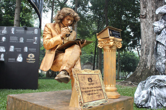 Cho thu nhập khá, nhưng đa số nhân tượng đều không theo nghề lâu dài dù có sẵn đam mê.