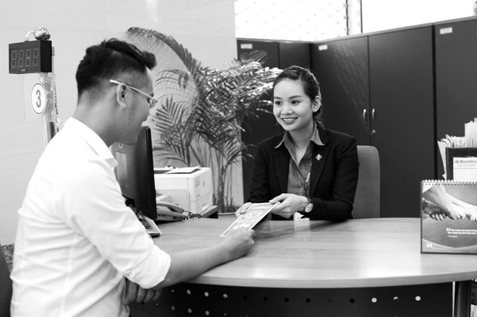 Ngân hàng bắt tay với bảo hiểm tìm kiếm nguồn thu.