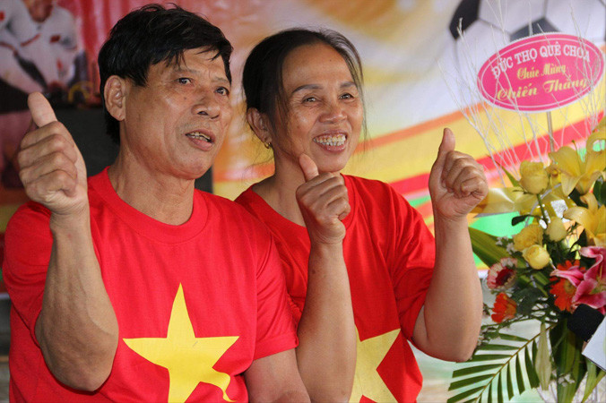 Vợ chồng ông Quang mong con trai và đồng đội giữ gìn sức khỏe để chiến đấu hết mình mang vinh quang về cho Tổ quốc.