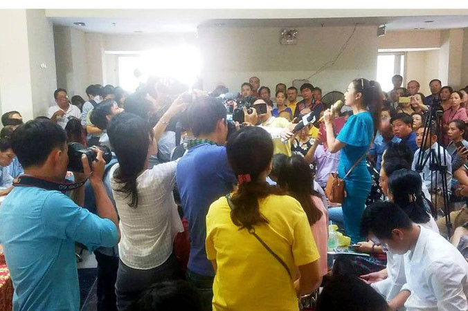 Nhiều người dân vẫn lo lắng kết cấu chung cư bị ảnh hưởng sau vụ cháy.