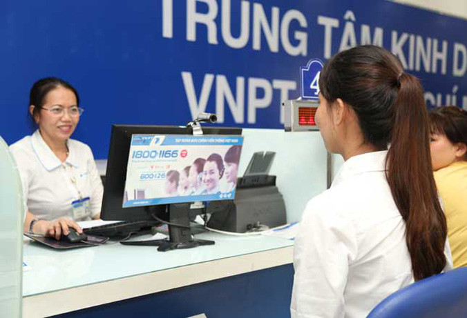 Trước 24/4/2018, các chủ thuê bao phải cập nhật hình chân dung và thông tin CMND, nếu không cập nhật đủ thông tin, sẽ bị cắt dịch vụ. Ảnh: P.V.