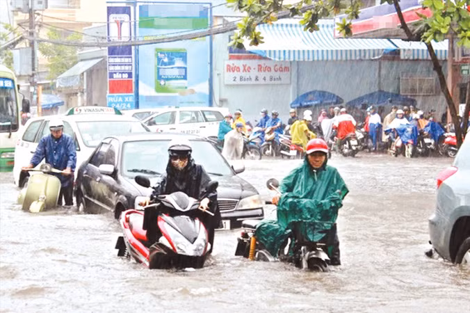 Ngập nước tại TPHCM giải quyết còn khó khăn hơn so với kẹt xe.