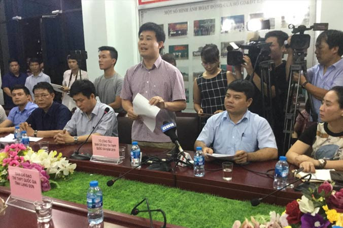 Ông Sái Công Hồng công bố kết luận thẩm tra của tổ công tác.