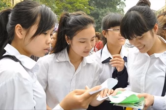 GS. Hoàng Chí Bảo đề nghị trao quyền tự chủ trong tuyển sinh đầu vào cho các trường đại học.