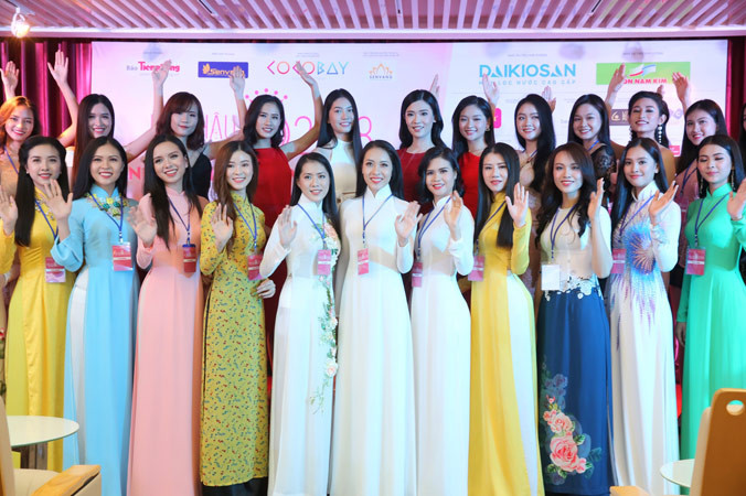 Người đẹp dự chung kết HHVN phía Nam. Ảnh: Hồng Vĩnh.