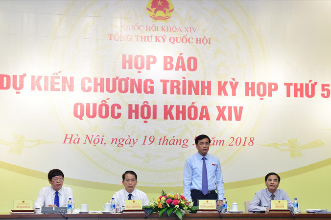 Văn phòng Quốc hội tổ chức họp báo trước kỳ họp. Ảnh: Như Ý.