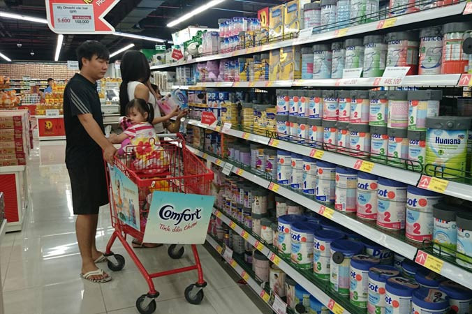 Kiểm soát giá nhiều mặt hàng tiêu dùng trong các tháng cuối năm sẽ giúp hạn chế tác động đến CPI. Ảnh: Như Ý.