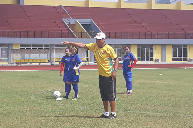 HLV Mai Đức Chung đánh giá cao đội tuyển Thái Lan.