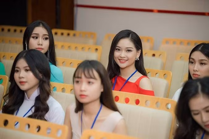Phạm Ngọc Khánh Linh.