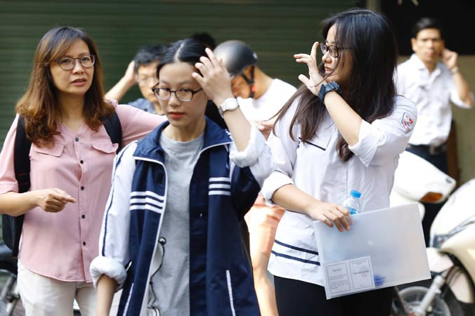 Thí sinh dự thi THPT quốc gia 2018 tại Hà Nội.