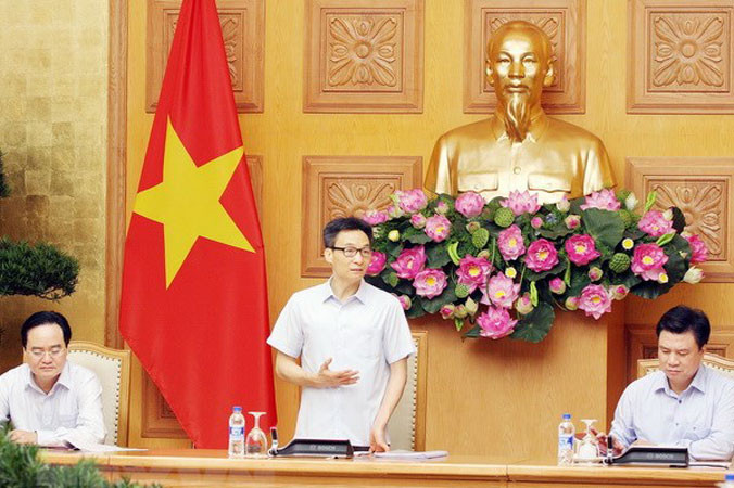 Phó Thủ tướng Vũ Ðức Ðam phát biểu tại cuộc họp. ẢNH: Ðình Nam.