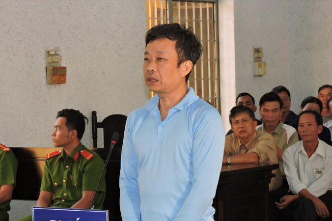 Bị cáo Y Tuyến Ksơr tại phiên xét xử sơ thẩm hôm qua 29/8.