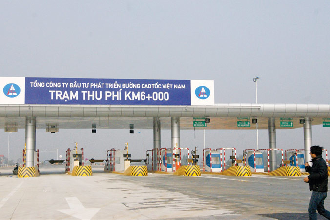 Bộ GTVT sẽ chốt việc đổi tên “trạm thu giá” về lại “trạm thu phí” như trước đây. Ảnh: Phạm Thanh.