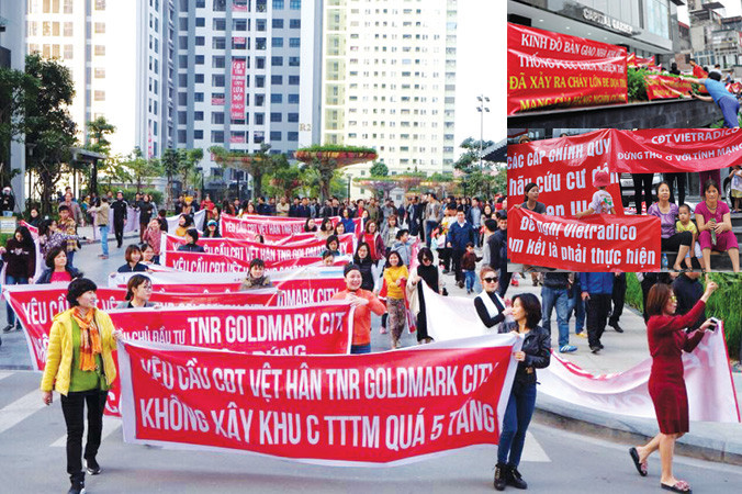 Cư dân Goldmark City căng băng rôn phản đối chủ đầu tư (ảnh lớn); Cư dân tòa nhà Capital Garden phản đối chủ đầu tư về hệ thống PCCC chưa nghiệm thu (ảnh nhỏ trên); Cư dân phản đối chủ đầu tư Vietradico về tranh chấp chung cư (ảnh nhỏ dưới). Ảnh: TT - Anh