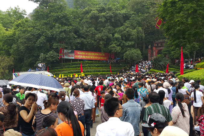 Dịp giỗ Tổ 2017 Phú Thọ đã tổ chức rất thành công lễ hội với hơn 8 triệu lượt người về dự.