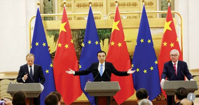 Thủ tướng Trung Quốc Lý Khắc Cường (giữa) và Chủ tịch Hội đồng châu Âu Donald Tusk (trái), Chủ tịch Ủy ban châu Âu Jean- Claude Juncker. Ảnh: EPA.