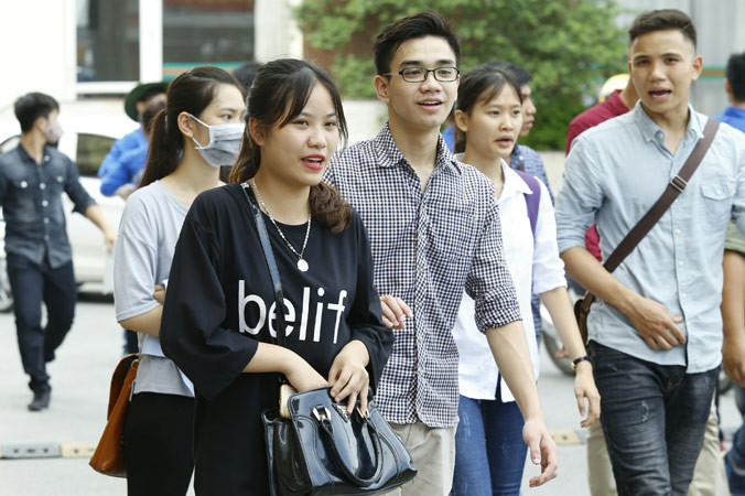 Thí sinh dự thi THPT quốc gia 2017. Ảnh: Như Ý.