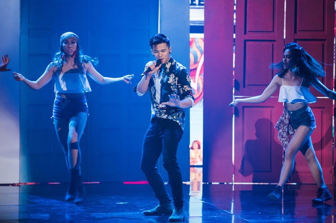 Trọng Hiếu - Quán quân Việt Nam Idol sẽ xuất hiện trong màn trình diễn bikini của thí sinh HHVN 2018 tại Cocobay Ðà Nẵng. Ảnh: Bá Ngọc.