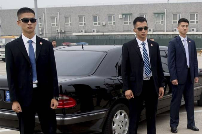 Nghề vệ sỹ ngày càng thịnh tại Trung Quốc.