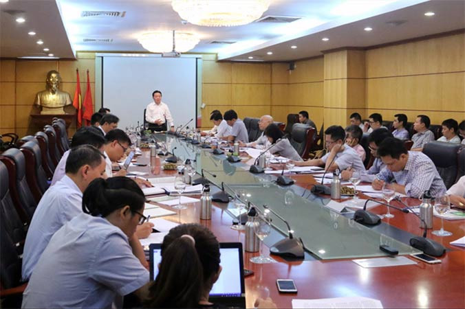 Bộ Tài nguyên và Môi trường làm việc với các bộ, ngành liên quan tìm giải pháp xử lý phế liệu tồn đọng tại các cảng biển.