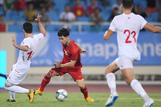 Công Phượng đã có màn trình diễn thuyết phục trong trận đấu tối qua. Ảnh: NHƯ Ý.