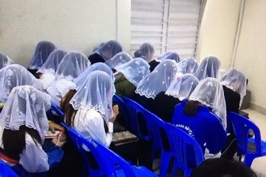 Nhiều học sinh rời bỏ 'Hội Thánh Đức Chúa Trời Mẹ'