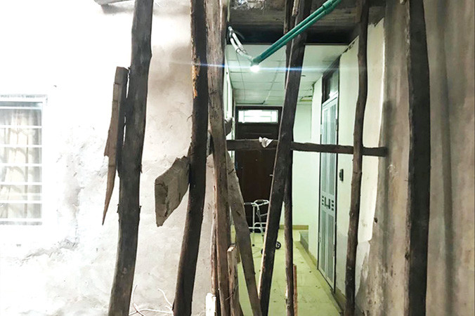 Chung cư mini Hoa Lư vừa xây dựng vừa cho người dân vào ở.