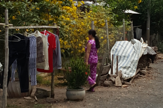 Lối vào nhà của nghi phạm Nguyễn Hữu Tình.