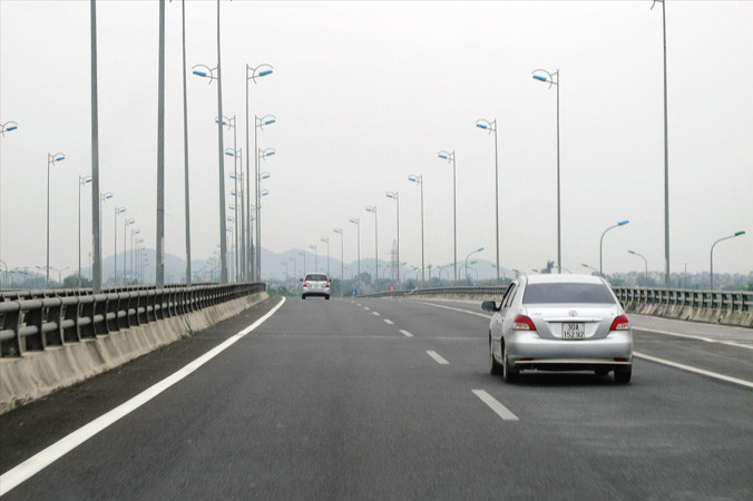 Bộ GTVT quyết tâm minh bạch hóa dự án cao tốc Bắc - Nam thông qua đấu thầu dự án (trong ảnh: Cao tốc Cầu Giẽ - Ninh Bình). Ảnh: Bảo An.