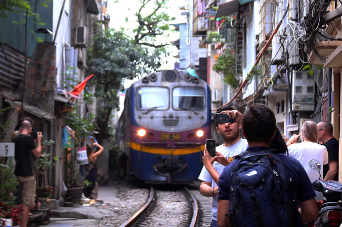 Đường sắt Việt Nam bị cho là chậm đổi mới. Ảnh: Hồng Vĩnh.