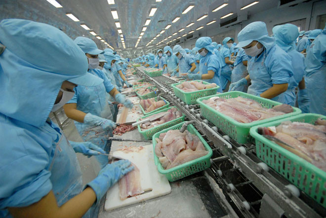 Dù tới 7 hiệp hội đồng loạt ký đơn “kêu cứu” Thủ tướng nhưng đến nay Bộ Y tế vẫn chưa có câu trả lời rõ ràng về quy định về muối i-ốt trong chế biến thực phẩm. Ảnh: Bình Phương.